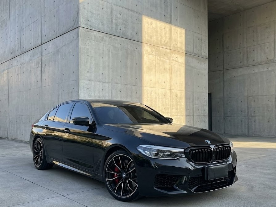 BMW 530i M5 Look